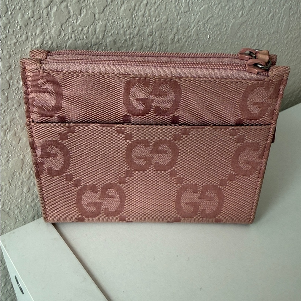 Gucci GG Canvas Zip Wallet Light Pink 5x4 Multiple Zipper Compartments - Picture 2 of 11